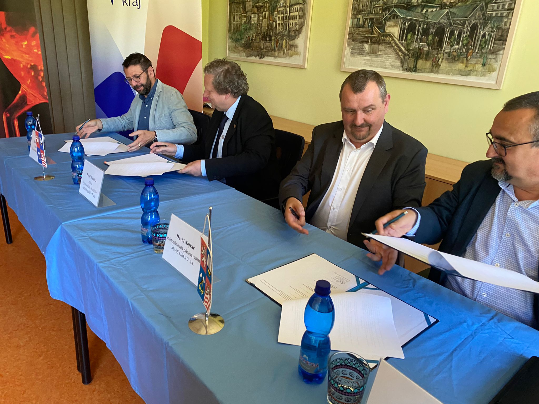 62f0a3b3f4eb673b09008ce8_Karlovarsky-kraj-bude-spolupracovat-na-rozvoji-chemickeho-prumyslu-v-r