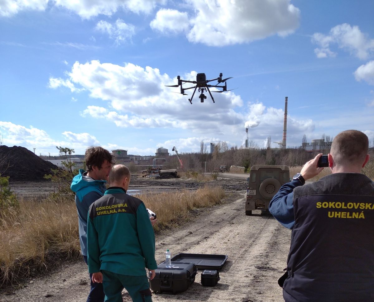 643d48b4660784207470d12f_dron_web